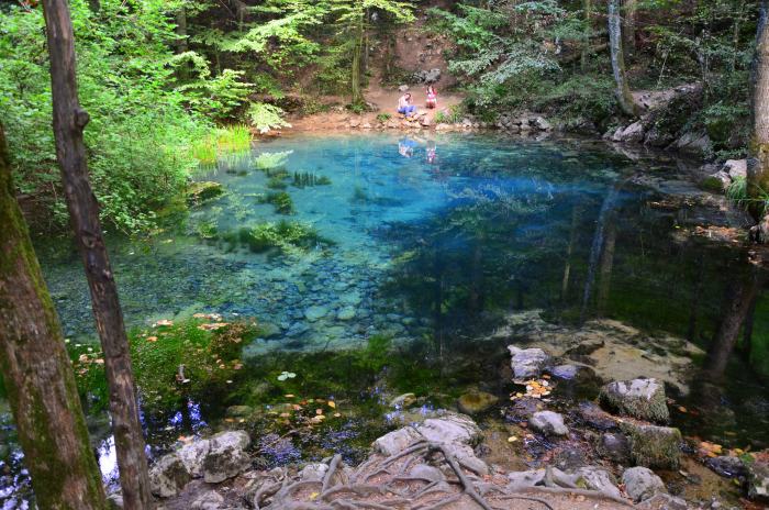 Lacul Ochiul Beiului Cheile Nerei (5)